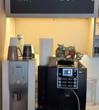 بيت شباب Agora *
