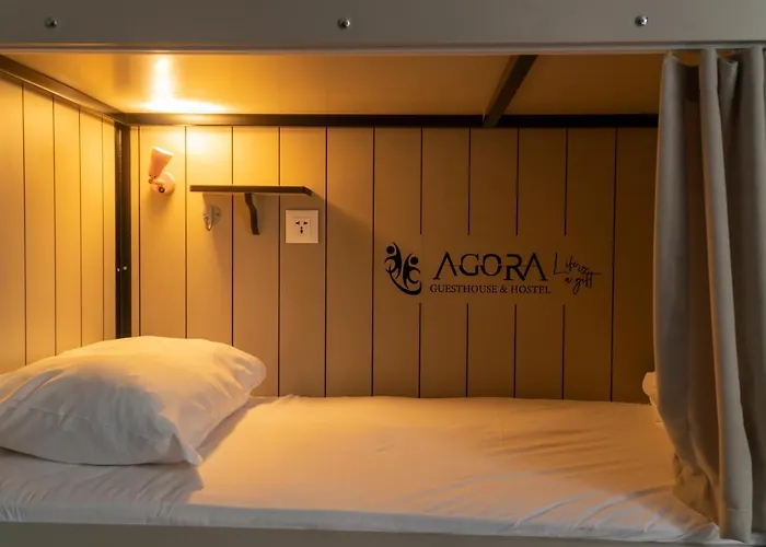 Agora ホステル *