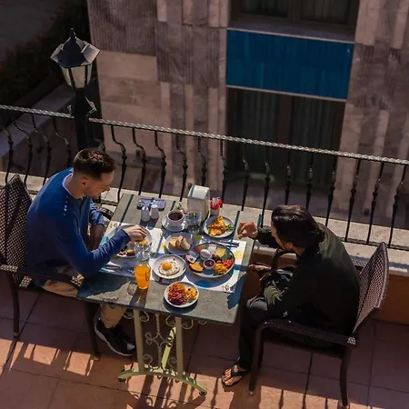 Agora Hostel *