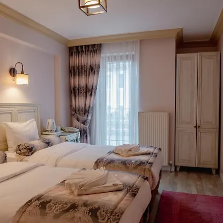 Agora Hostel *